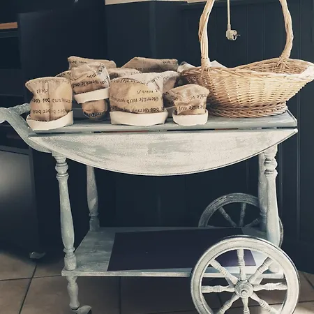 Сasa de vacaciones La Petite Maison Des Artistes *