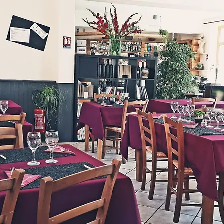 Сasa de vacaciones La Petite Maison Des Artistes Castelnau-Pégayrols