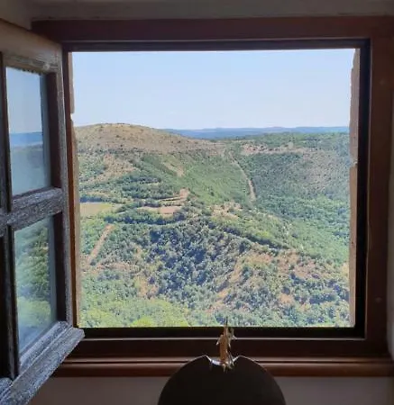 La Petite Maison Des Artistes